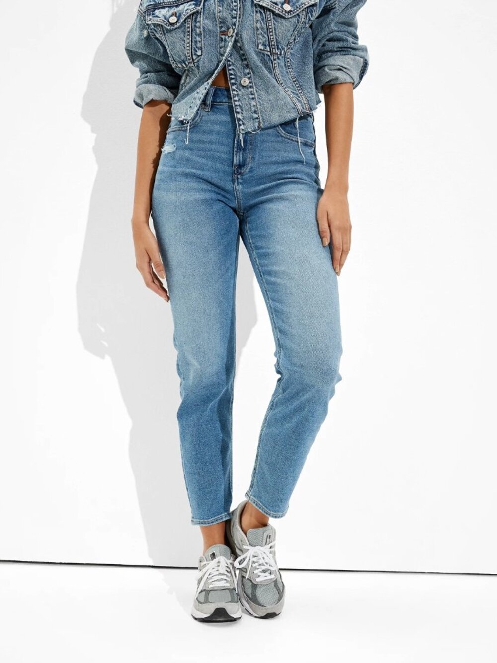 American Eagle Outfitters AE Stretch Mom Jean Campus Brights 20 Long #A4089